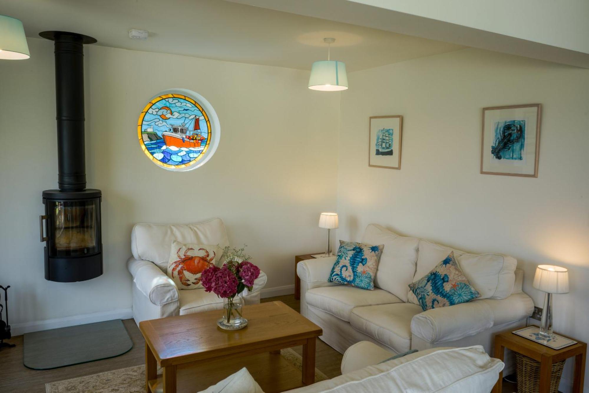 Spinnaker Cadgwith Holiday Home Luaran gambar