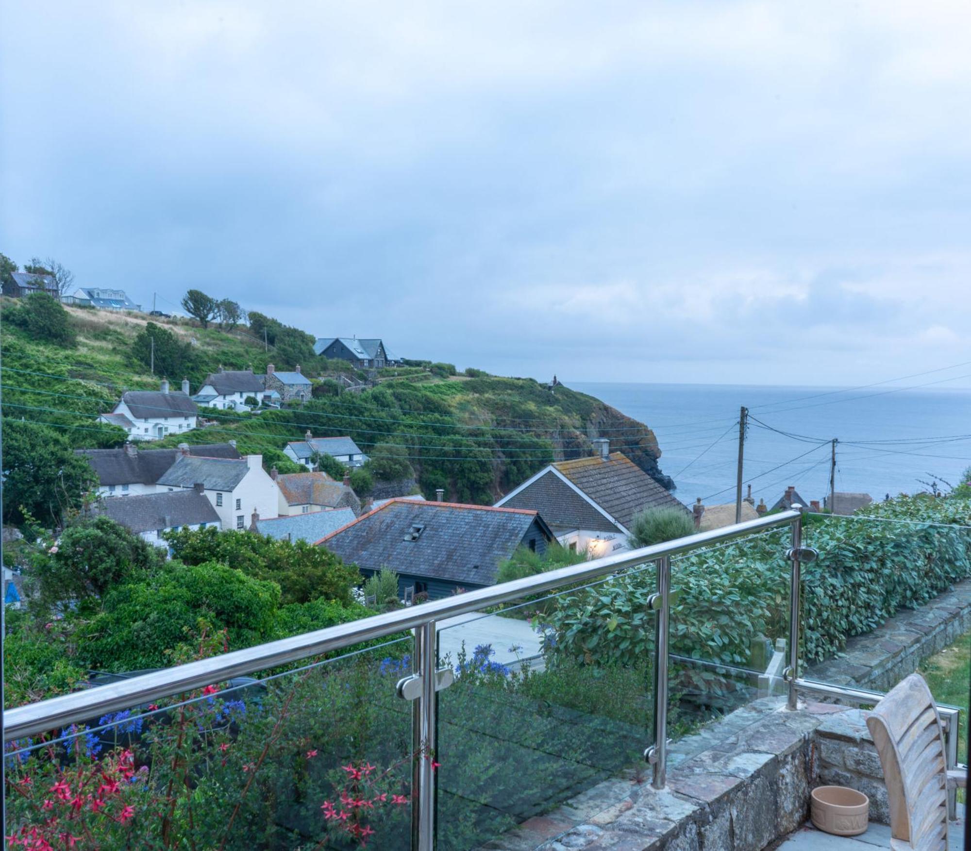 Spinnaker Cadgwith Holiday Home Luaran gambar